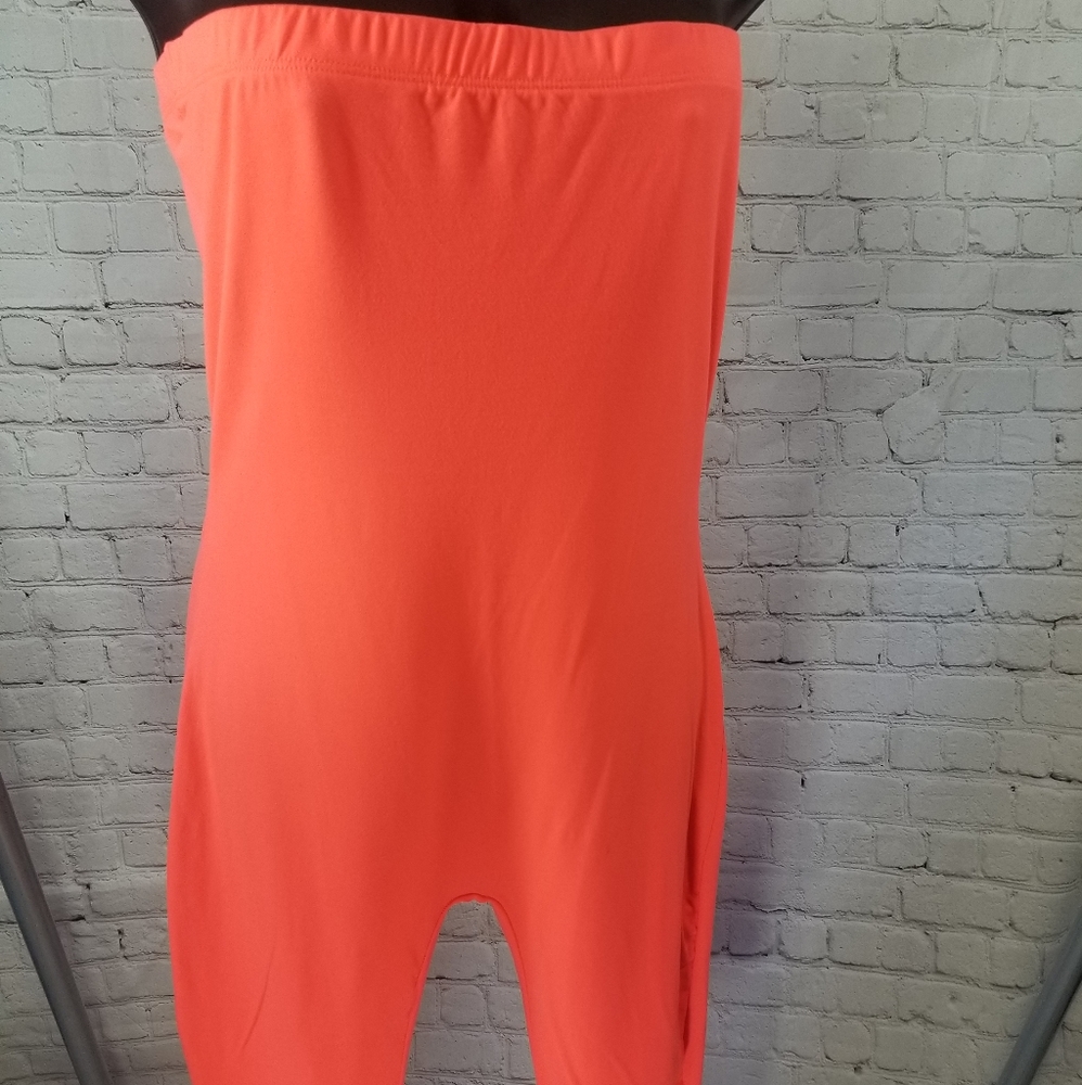 Fashion Love Holter Jumpsuit ...😜💚💛❤